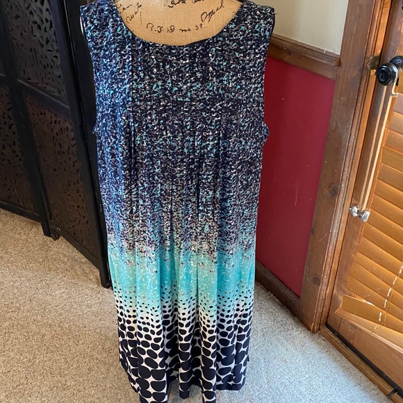 Perceptions Dresses & Skirts - Cute spring dress